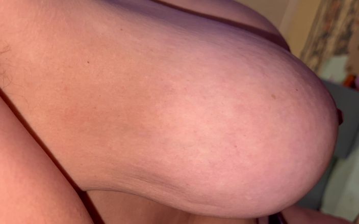 VeeVee Vixen: Titty Teaser