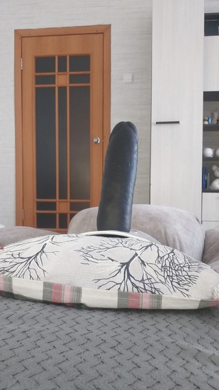 Annyfist: Huge Dildo.