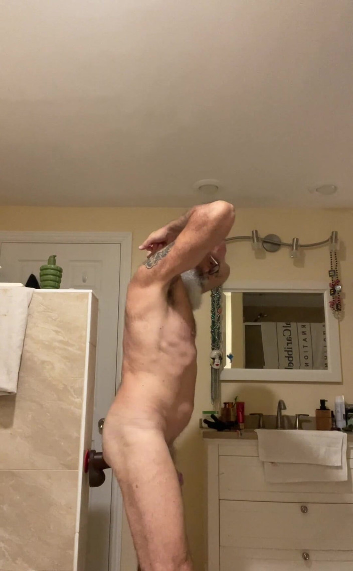 feedmedick: Big es tan satisfactorio.