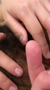 Sexy teen giapponese con la figa pelosa ama il sesso bollente con il creampie bagnato