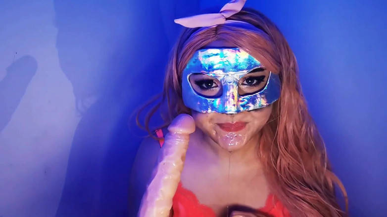 Enit Mag: Deepthroad menghisap dildo