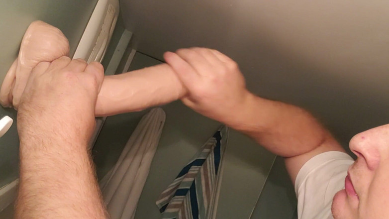 Charlieboy69: Deepthroat dildo besar 14 inci