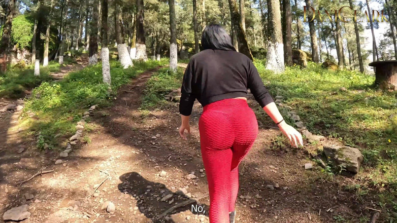 DaniClark: Mijn vriendin neuken in het bos