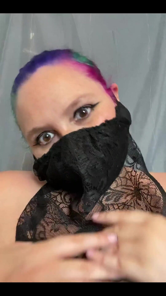 Sara Star: Mask Burlesque