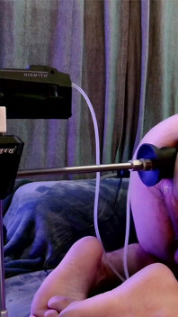 La Máquina Corrió Un Gangbang De 40 Minutos: 44 Hombres, 13.000 Golpes