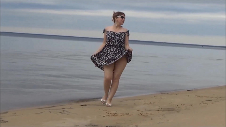 RedRoseRus: Red Rose - bunda grande na praia
