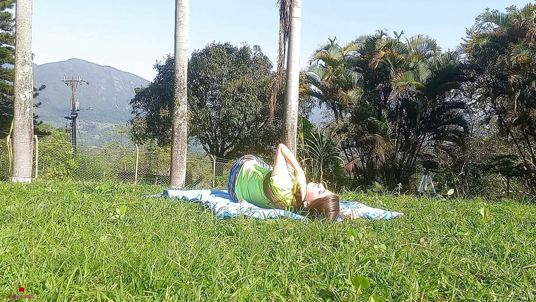 skpro_: Я беру моего сводного брата на открытое поле, и я заставляю его трахнуть меня очень богатым