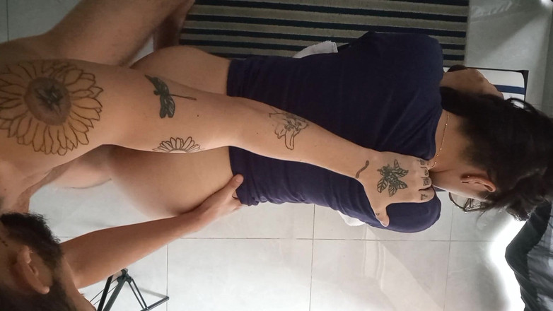 Porntner: Teman kencan tinderku minta aku ngentot sama dia di kencan...