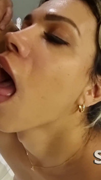 TS Leticia Machado Fodendo Com O Pauzudo Mo Motel