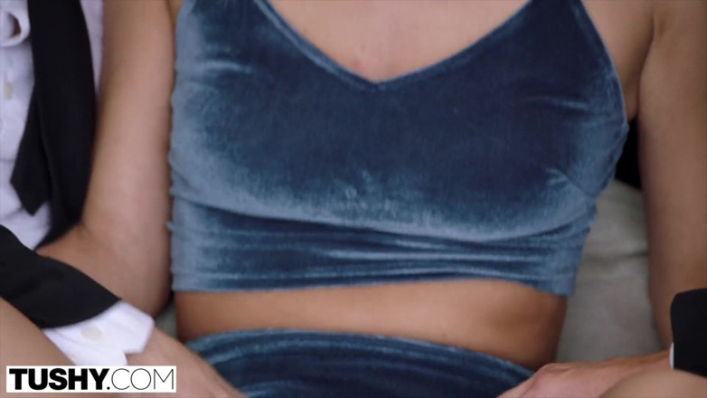 Tushy: TUSHY - DP z moim mężem i byłym chłopakiem