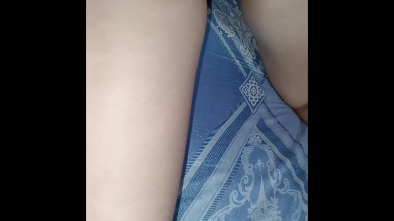 Lagatitatraviesa69: L'arrapante moglie porta la migliore amica di suo marito nella...