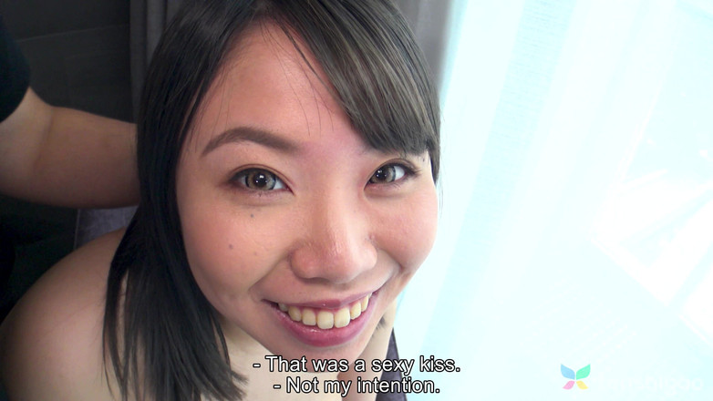 Tenshigao: 森本楓は少し恥ずかしがり屋だけど、私たちのオンライン広告に応じて会うことに同意してくれた