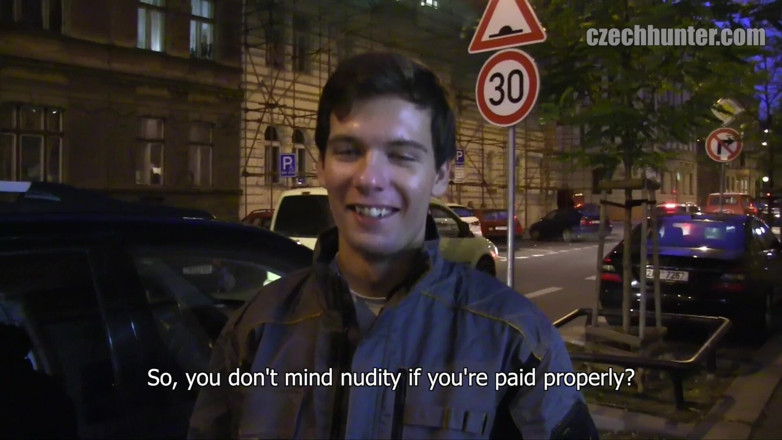 Czech Hunter: Czech Hunter - Naughty Czech Hunter Offers Cash Bonus to a...
