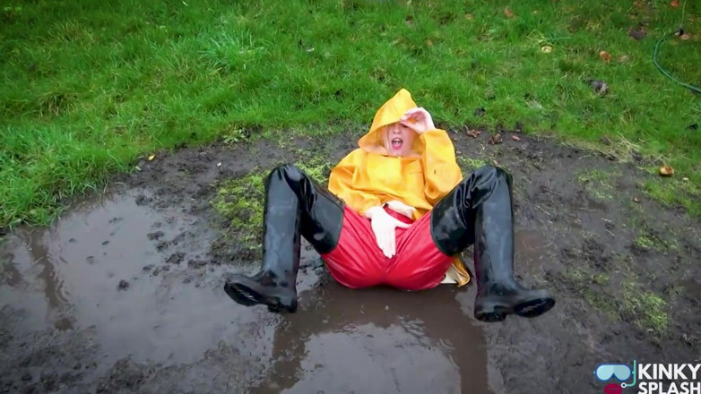 UKCuteGirl Lucy Lauren: Slippery Pvc Garden Wank Hose, Mud &amp; Shiny Rubber Waders