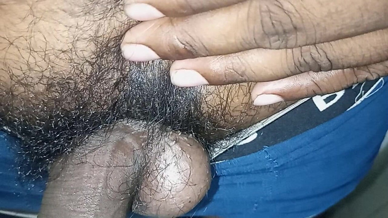 Hungry cliff: Indiano gay garoto ao ar livre masterbtion com beijo lábio
