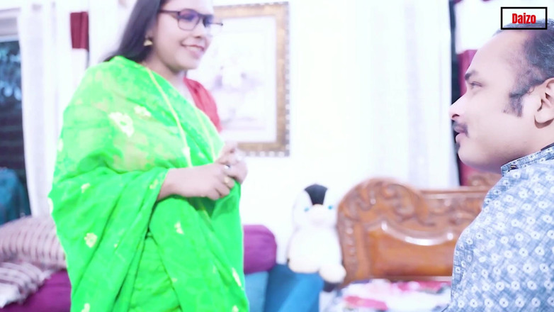 Daizo Premium: Desi Bhabhi podváděla s manželem a ošukána jejím nevlastním bratrem