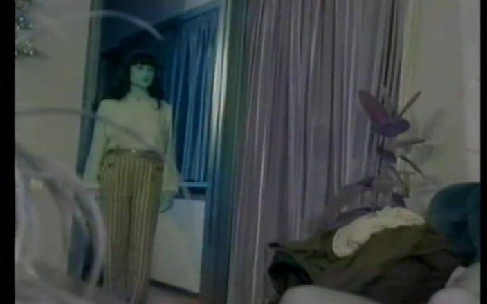 Vintage megastore: Dbl 095 - Marina E Lo Stallone Bisex (filme completo)
