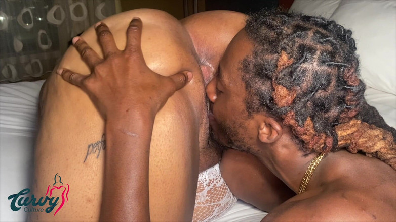 CurvyCulturexxx: Piaceri orali tra bella donna bratt e mrblvckrose