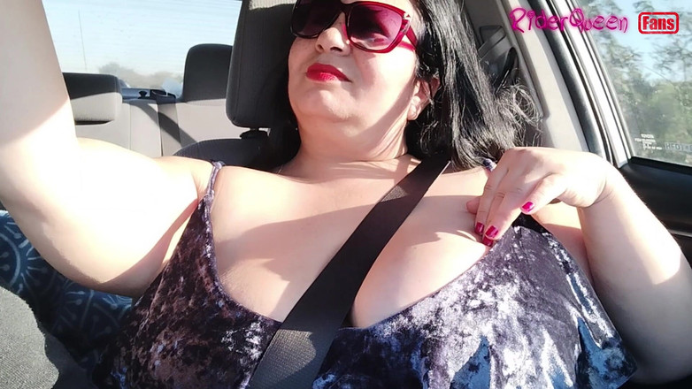 Riderqueen: Bini saya yang bertetek besar - video untuk peminat