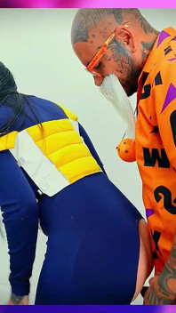 Speciale di Halloween: Master Rochi realizza il suo sogno scopando il culo enorme di Bulma - Regola 34