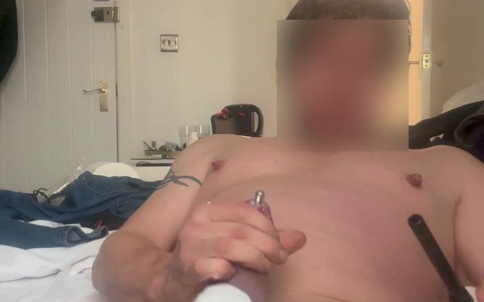 No limit cbt slave: Arschloch eier und schwanz in flammen