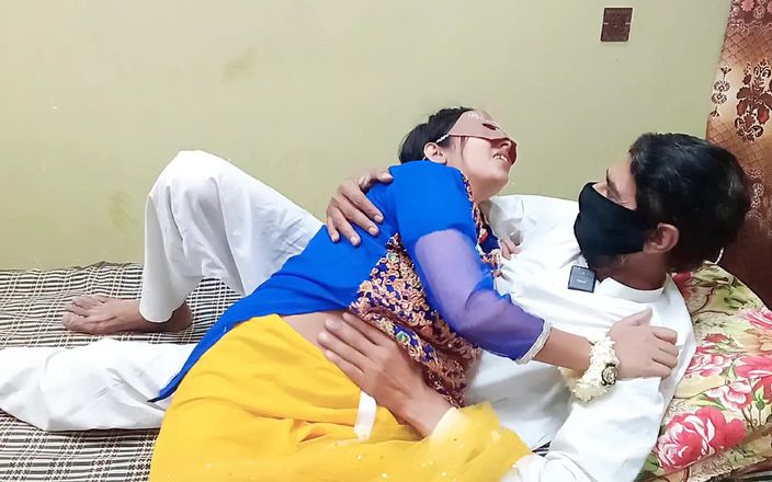 MehwishButt: Elle nettoie ses couloirs en profondeur