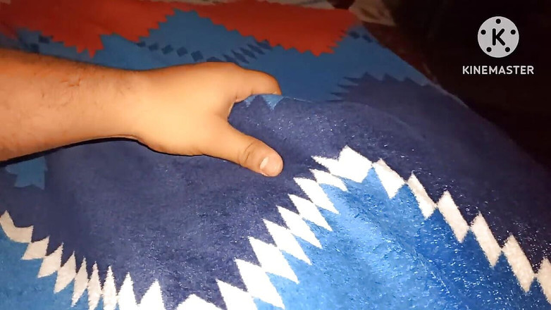 Desi__Panda: Hetero kamarádka o půlnoci s velkým monstrózním pérem - část 3