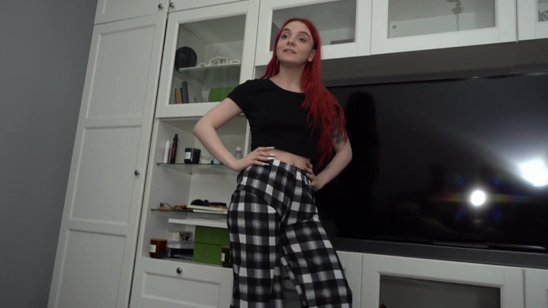 LoveHomePorn: Coed Redhead Cannot Stop Sucking Me off