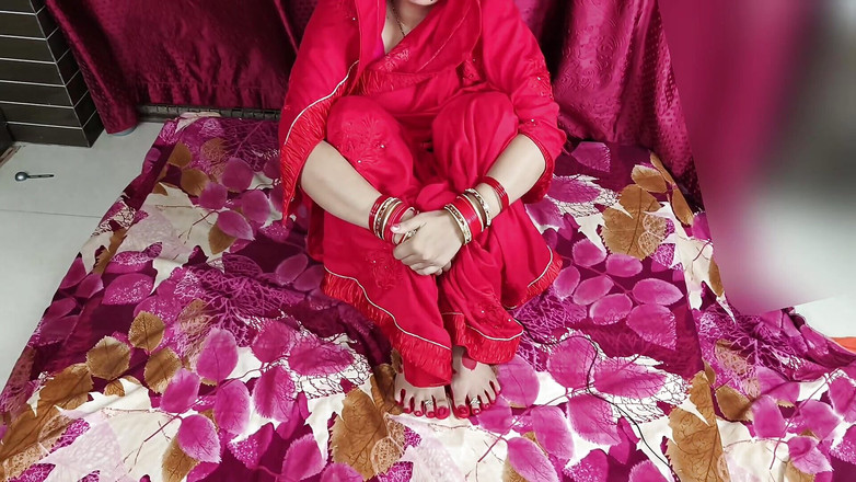 Pyaripooja22: Když jsem měla poprvé sex, moje těsná kundička zčervenala, jakmile...