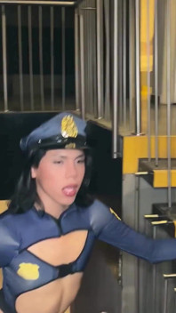 Big Ass Trans Cop Arrests 25 Cm BBC Who Was Stealing a Safe. He Fucks Her Until She's Done