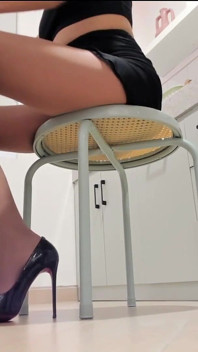 Sexy Legs in Nylon Pantyhose and Pumps Worship - Live Stream