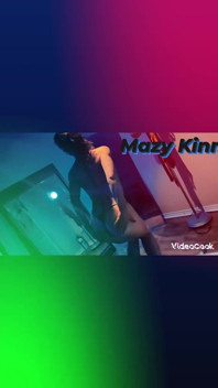 Mazy Kinn, Lánguido, Delicioso, Azul Celeste, Y Sin Embargo No Lo Bastante Hermoso Para El Cielo...