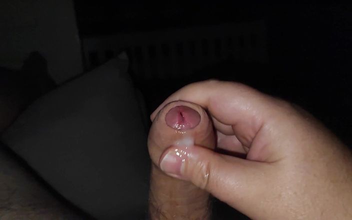 Weemando: Soft Uncut Penis to Hard and Big Cum Shot in 5...