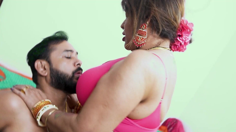 Queen star Desi: Lady house dueña de su tainent, sexo hardcore, pelea