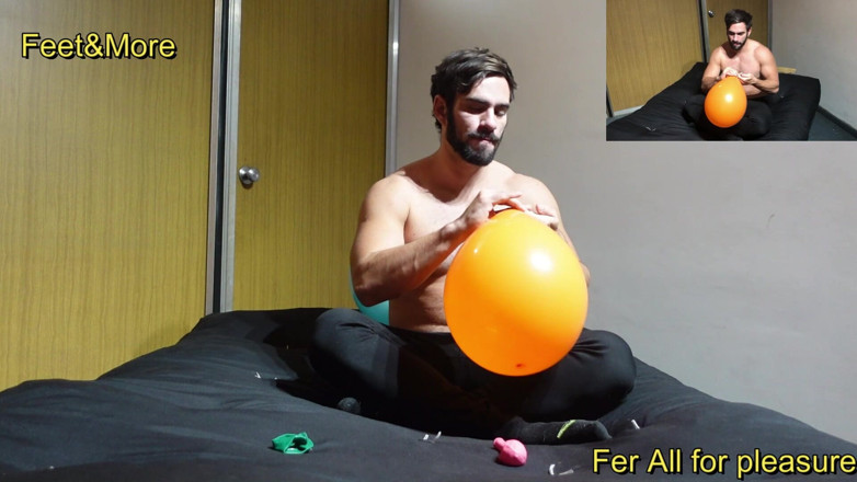 Fer All for pleasure: Maximo Is Starting Playing with Balloons Split Screen Version