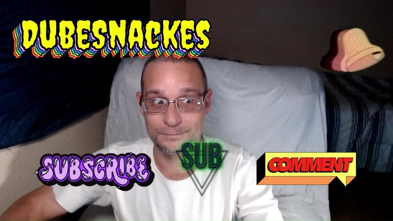 DubeSnackes: Dubesnackes, Půlnoční masturbace před spaním. Ležela v posteli a tření...