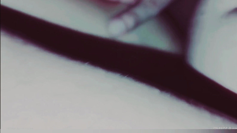 Hot Sis: Nadržená manželka šuká s přítelem manžela