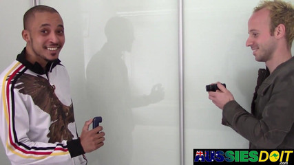 AussiesDoIt: 饥渴的澳大利亚泰勒和杰特满足了对方的性欲