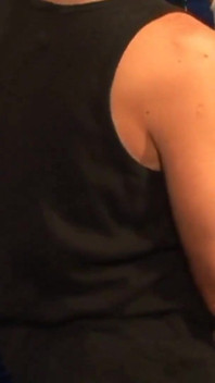 Zralý penis v blonďaté drobné... stříkání na kozy