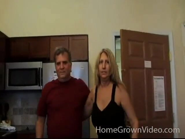 Homegrown Wives: The birthday present for mature slut