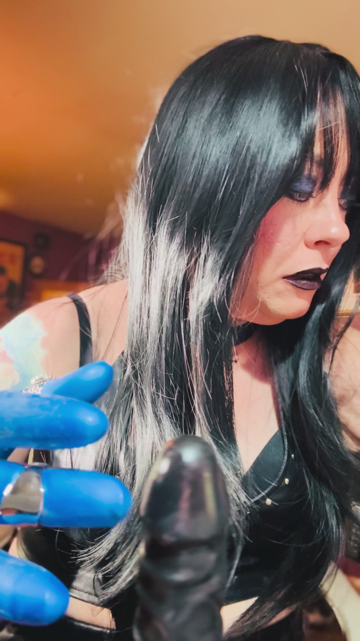 Tina Snua: Miss Tina Snua Gives You Instructions to Wank &amp; Cum All...