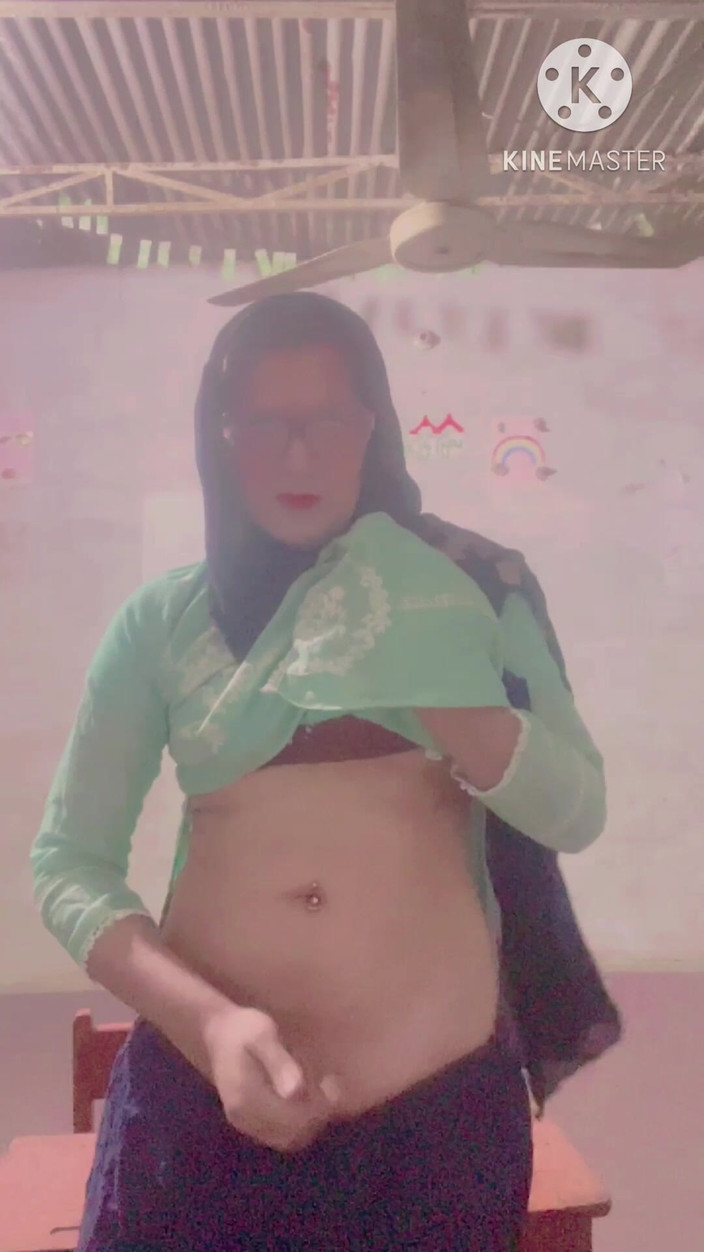 Apple00001: Itu adalah kontol banciku