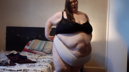 SSBBWLadyBrads: SSBBW BBW getting dressed frontal nudity