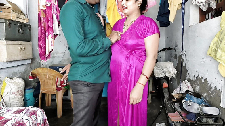 Pyaripooja22: Dein stiefbruer ist nicht zu hause, fick schnell deine schwägerin,...