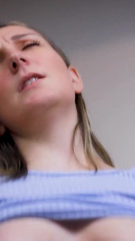 Clara używa cię jako jej fuckdoll - Clara Dee POV Cowgirl i Cum Odmowa