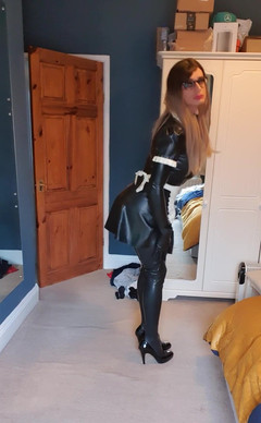 JessicaXD: Vrstvy latexu - francouzská služka