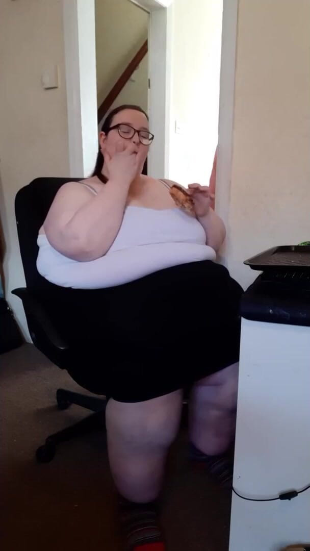 SSBBWLadyBrads: CHEFE FANTASIA DONUT SSBBW