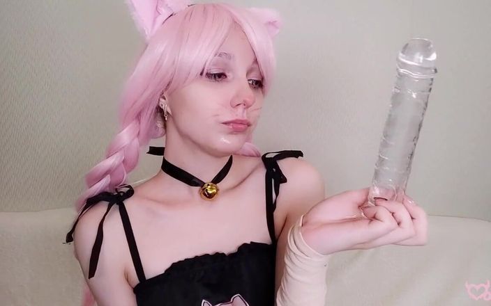 Lina Moore: Kitty belajar nyepong kontol untuk muasin majikannya