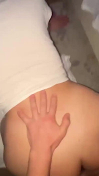 Nevlastní sestra s tlustým zadkem chce být ošukána