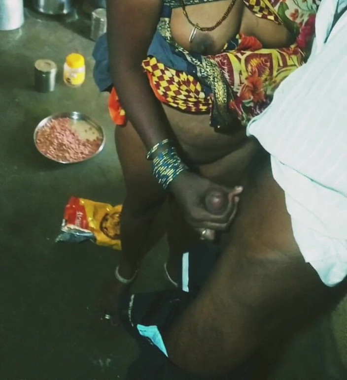 couple_Love7: Wife Big Bobs Show Hand Job